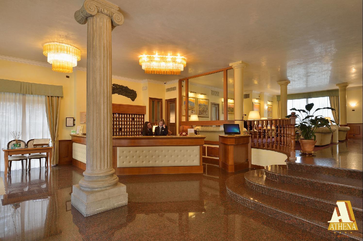 Hotel Athena 4*