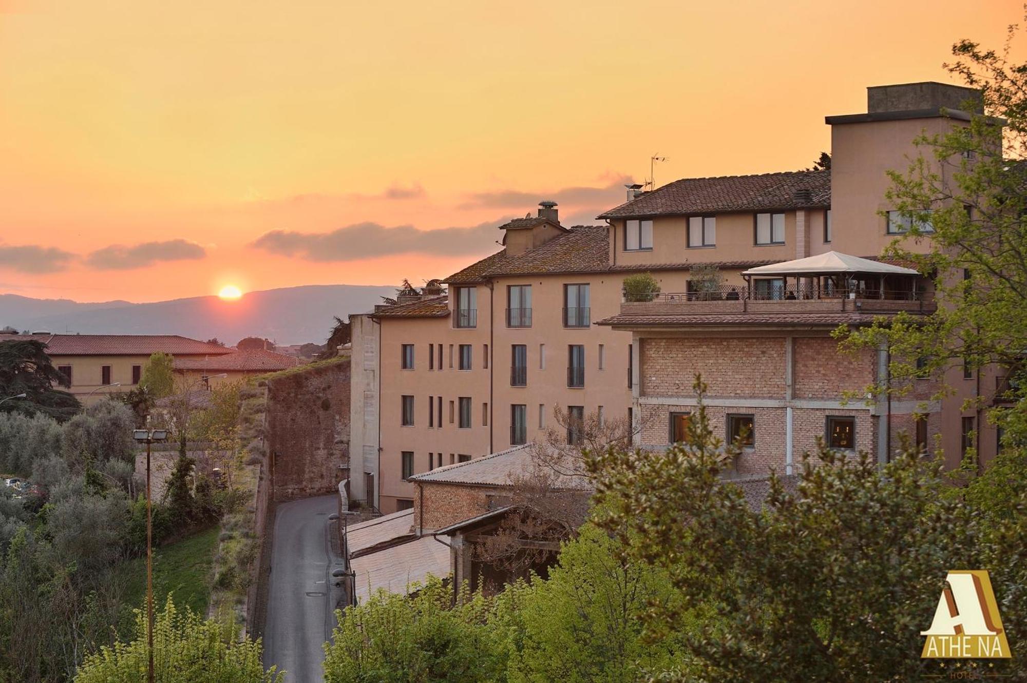 Hotel Athena 4*