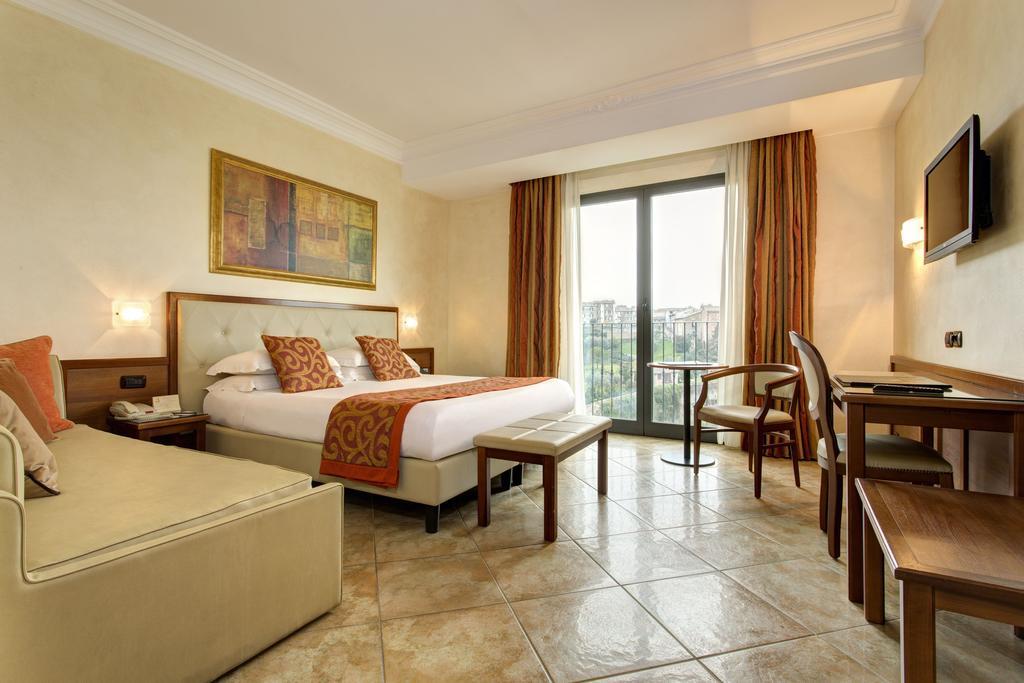 Athena 4* Siena